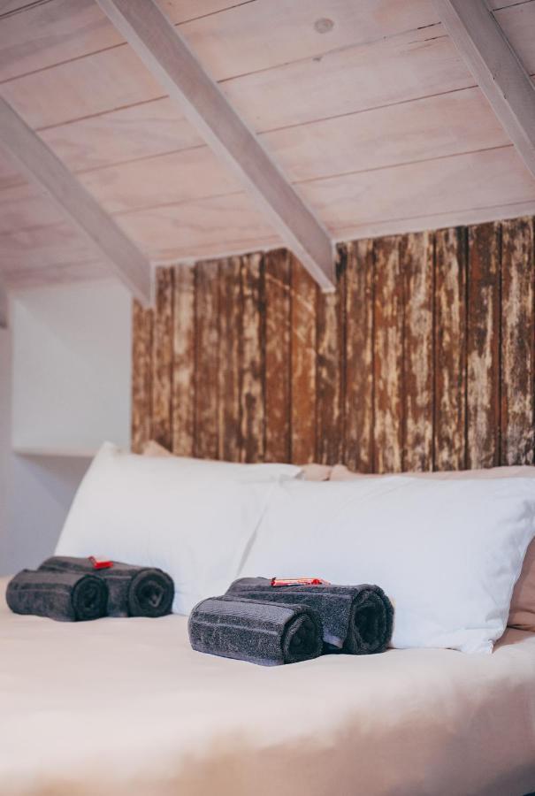 Lakeside Mountain Loft エクステリア 写真