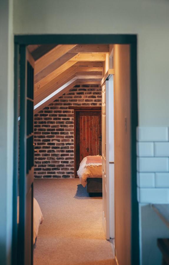 Lakeside Mountain Loft エクステリア 写真