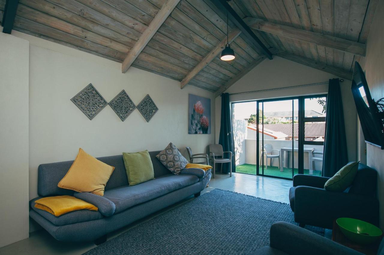 Lakeside Mountain Loft エクステリア 写真