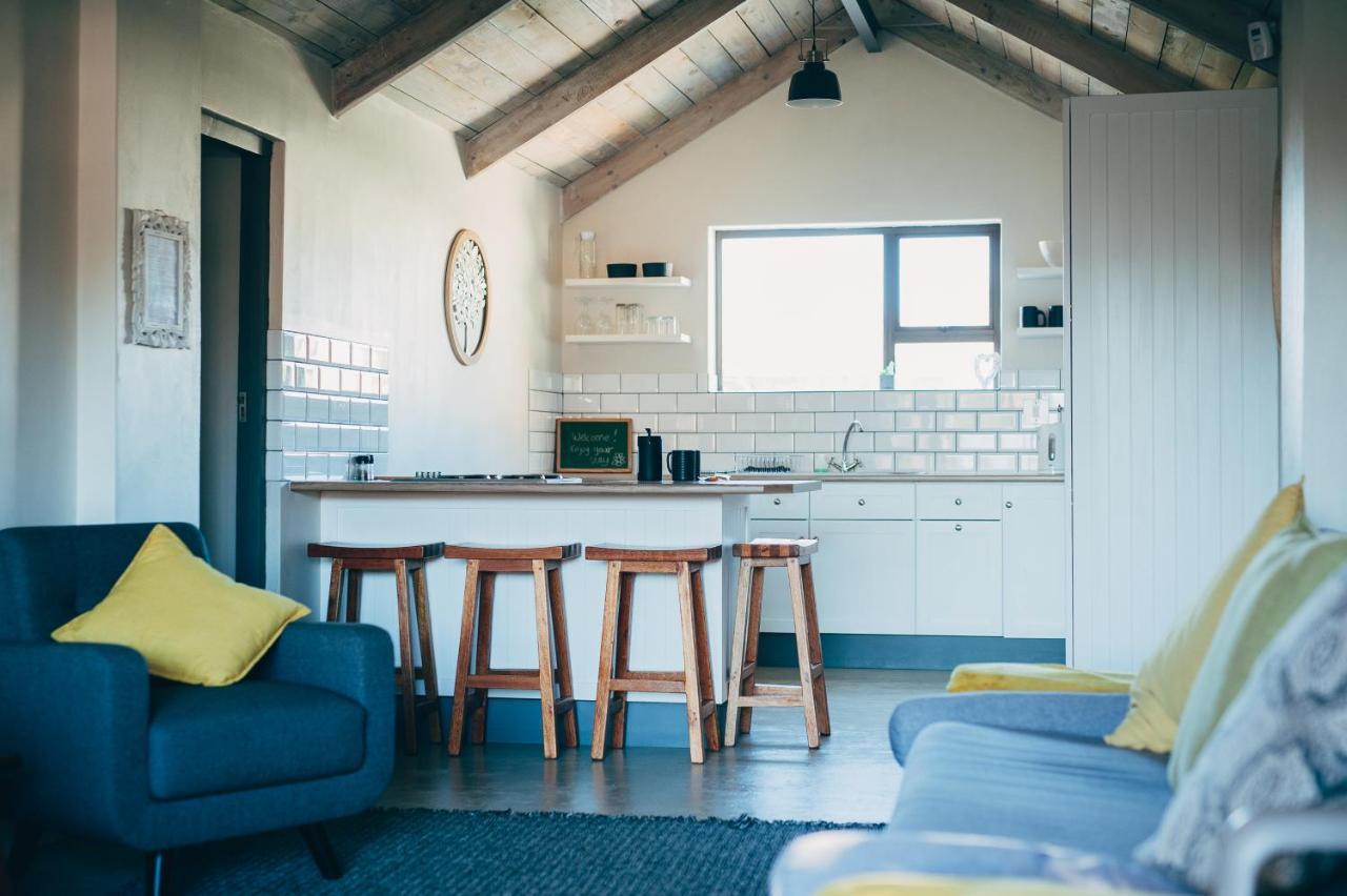 Lakeside Mountain Loft エクステリア 写真